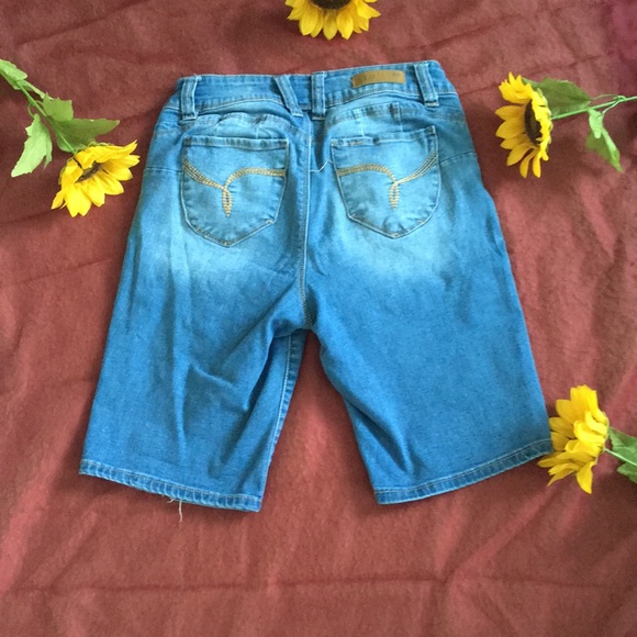 Jean - Picture 2 of 2